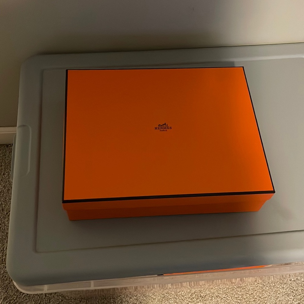 Hermes box with dustbag no stickers